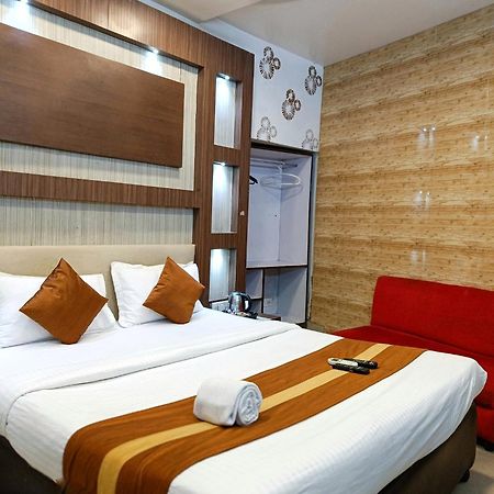 Hotel Diamond Suites Calcutta Extérieur photo